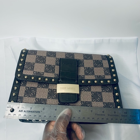 Steve Madden checkered cross body Purse (C+ condition) - Picture 12 of 16